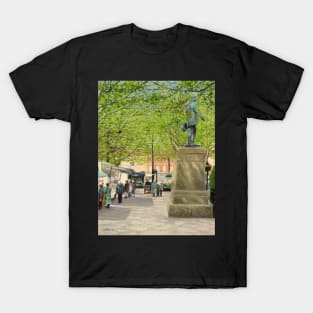 Marketplace Statue, Salisbury T-Shirt